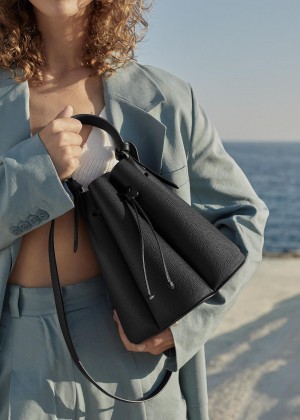 Polene Numéro Huit Textured Black | AUN9492W